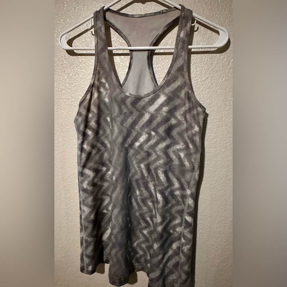 Lululemon Women’s Gray Tank Top Sz 10